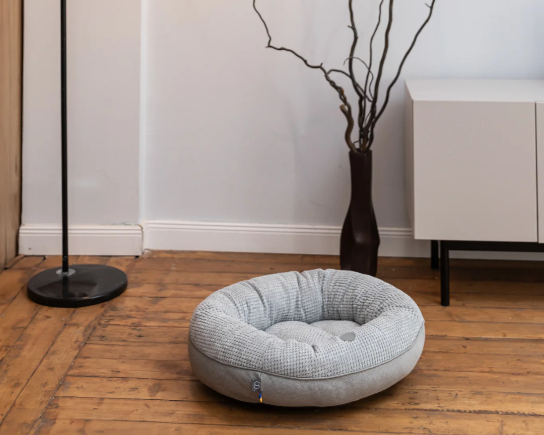 Chester & Lee | Moonlight Gray Donut Pet Bed