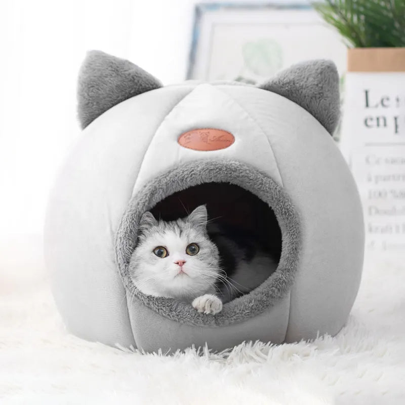 Little Winter Cat Bed Cave