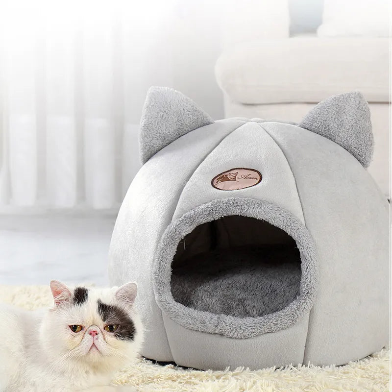 Little Winter Cat Bed Cave