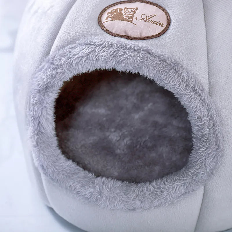 Little Winter Cat Bed Cave