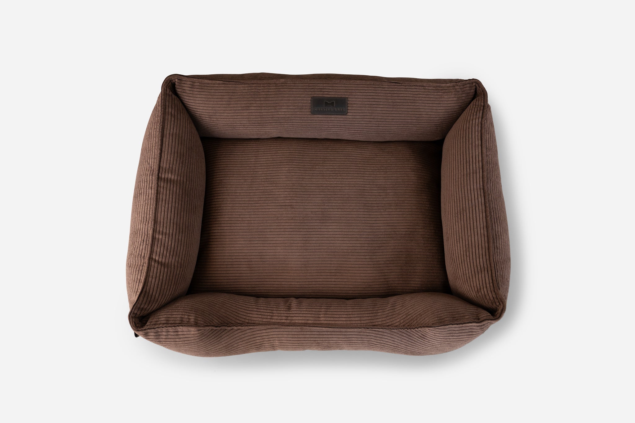 Chester & Lee | Milk Chocolate Sleeper Pet Bed
