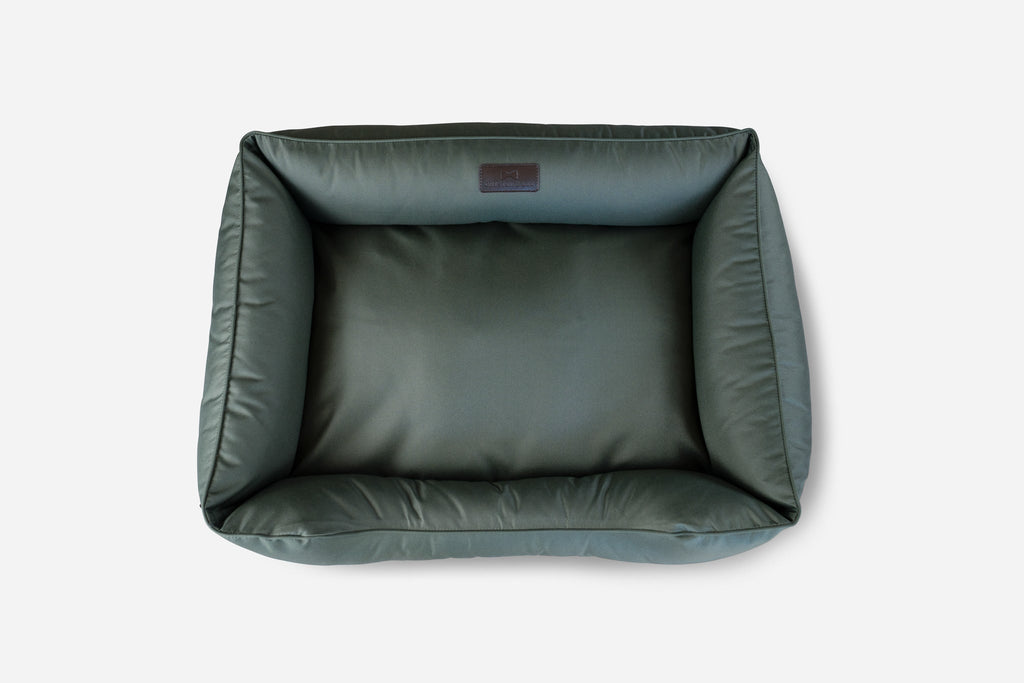 Chester & Lee | Waterproof Sleeper Pet Bed in Green