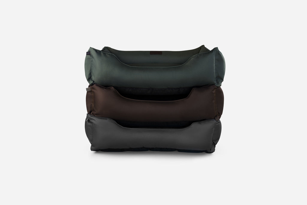 Chester & Lee | Waterproof Sleeper Pet Bed in Green