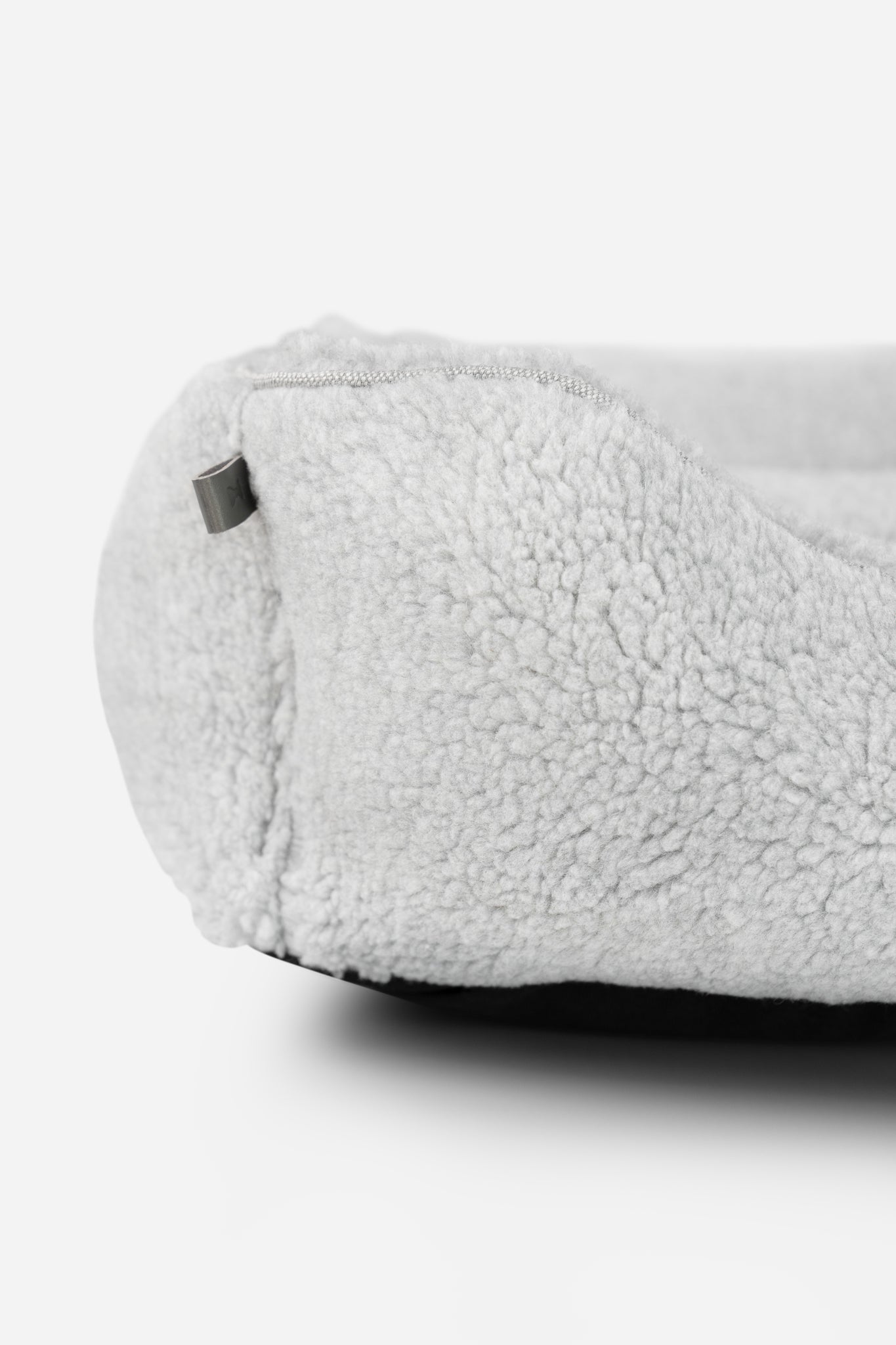 Chester & Lee | Furry Sleeper Pet Bed in Gray