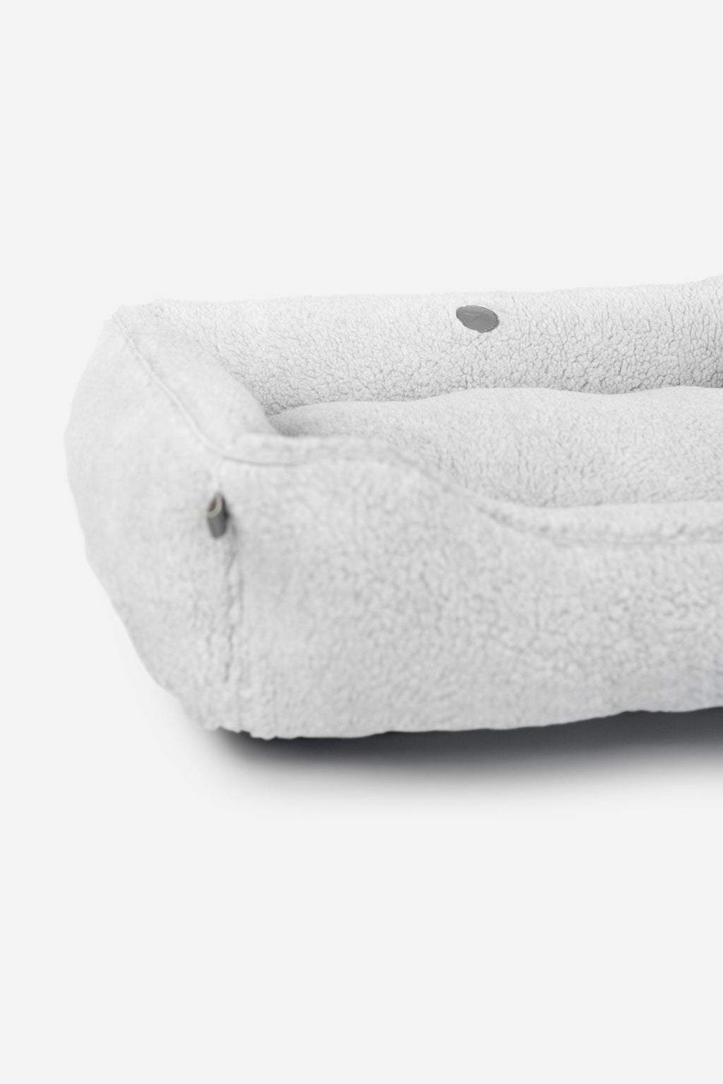 Chester & Lee | Furry Sleeper Pet Bed in Gray