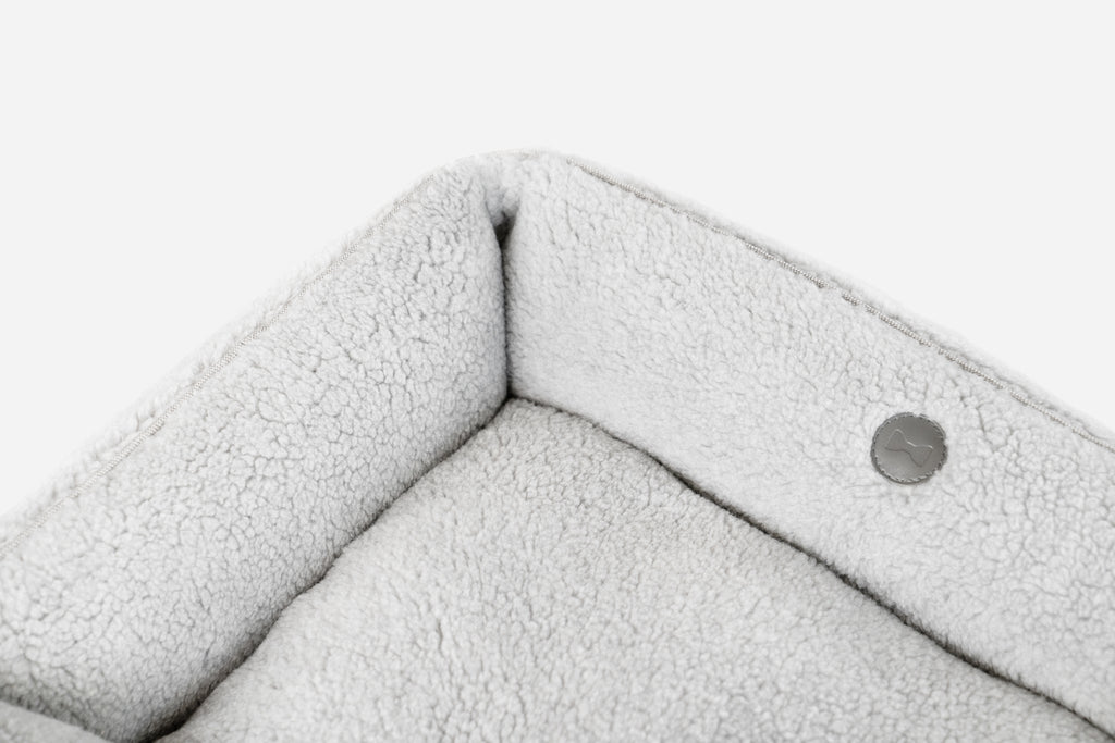 Chester & Lee | Furry Sleeper Pet Bed in Gray