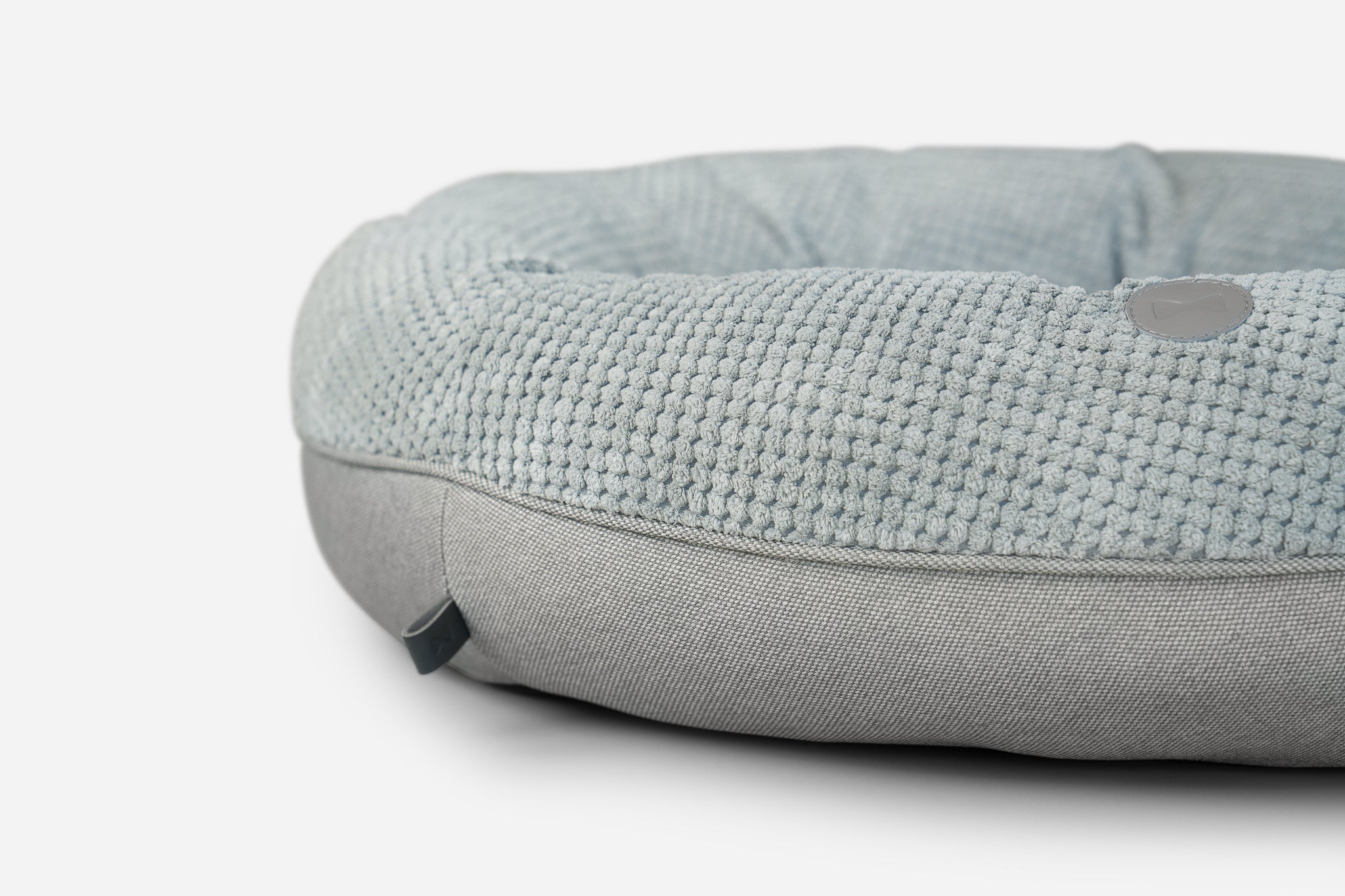 Chester & Lee | Moonlight Gray Donut Pet Bed