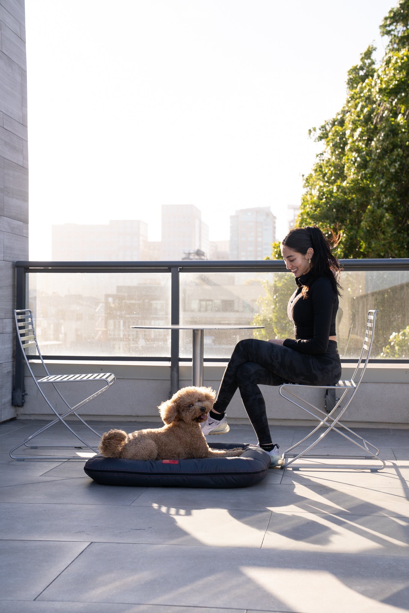 Chester & Lee | Waterproof Lounger Pet Bed in Gray