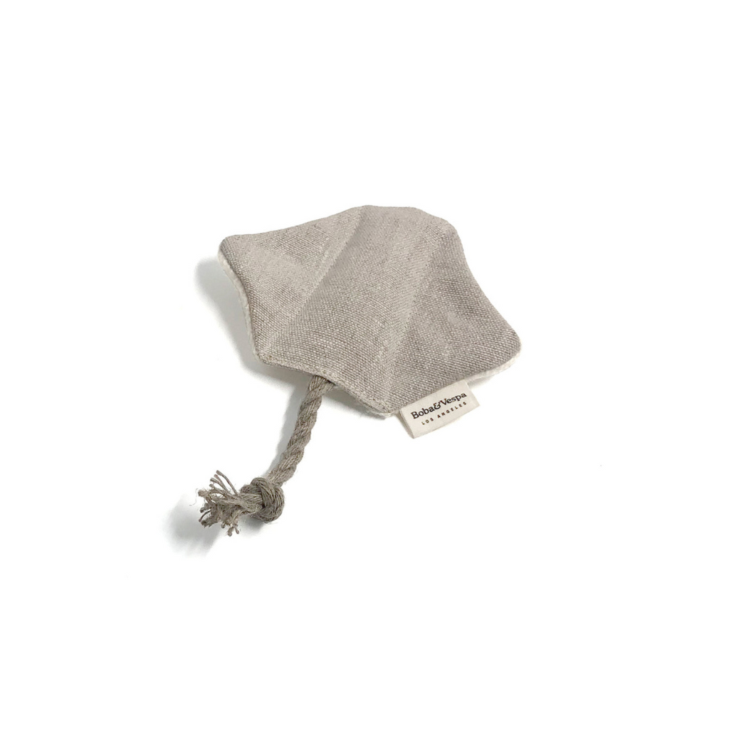 Boba & Vespa Stingray Cat Toy